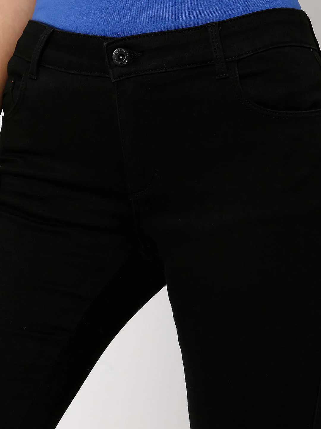 Black Mid Rise Wendy Skinny Jeans - Image 4