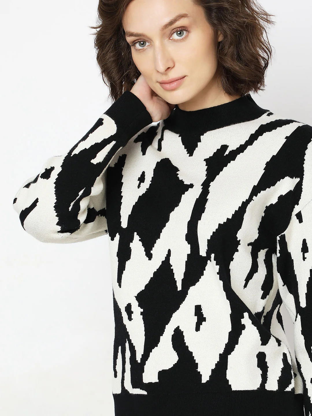 Monochrome High Neck Co-Ord Set Pullover - Image 6