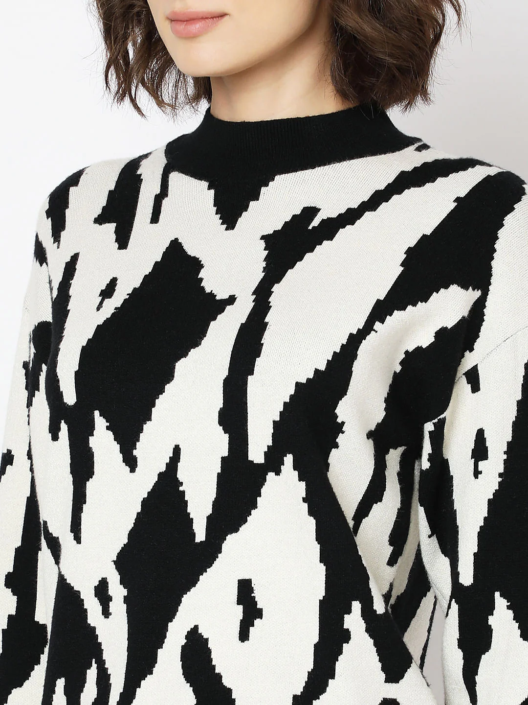 Monochrome High Neck Co-Ord Set Pullover - Image 8