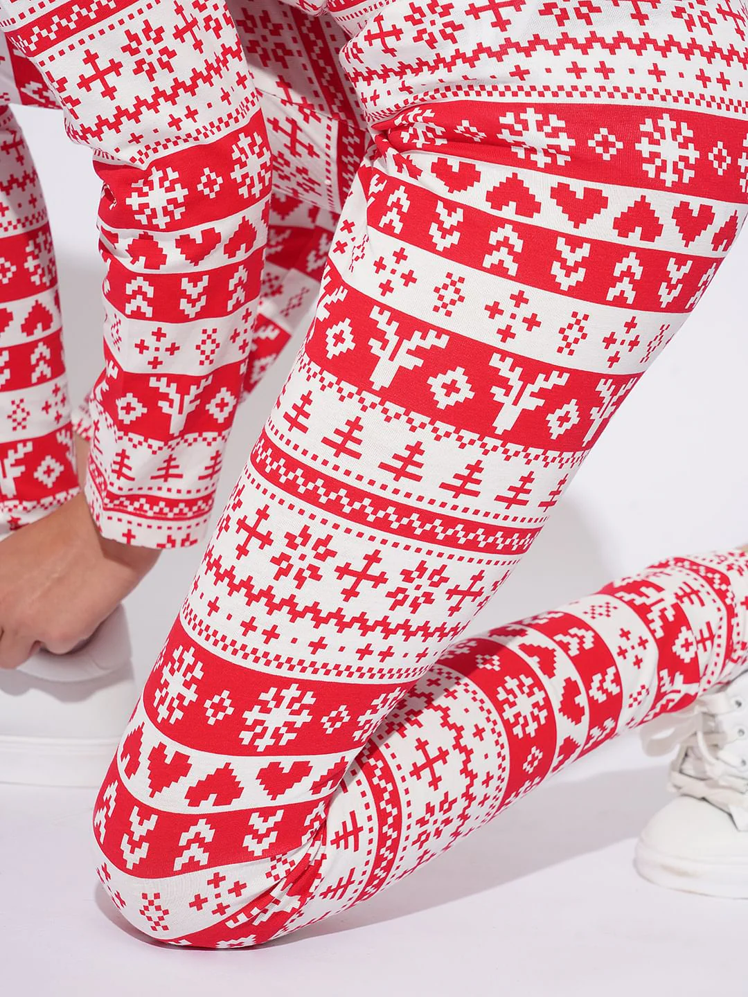 Girls White & Red Christmas Printed Co-Ord Set - Image 9