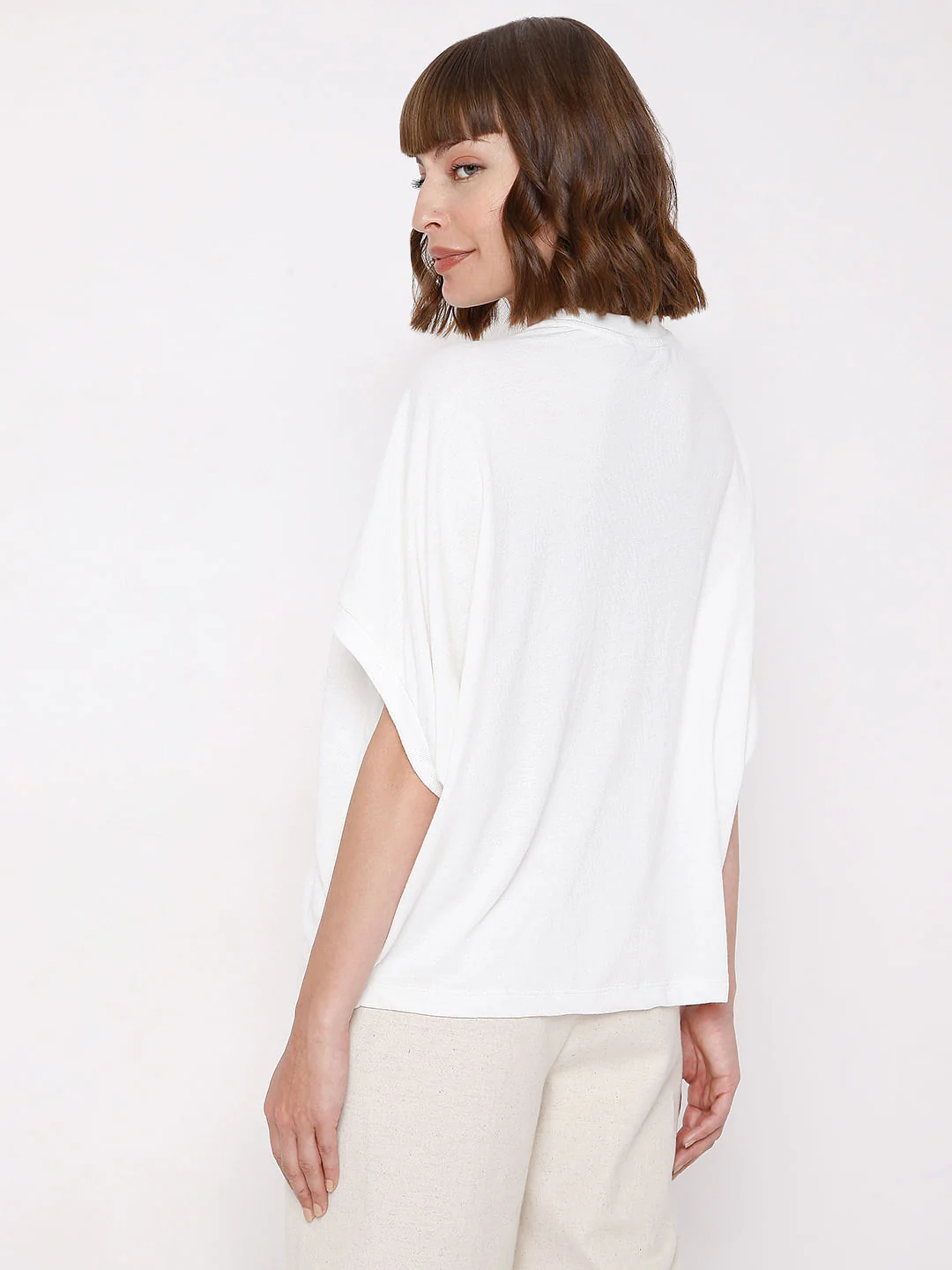White Sweatshirt - Image 4