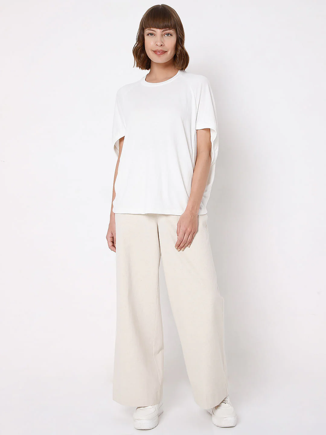White Sweatshirt - Image 5