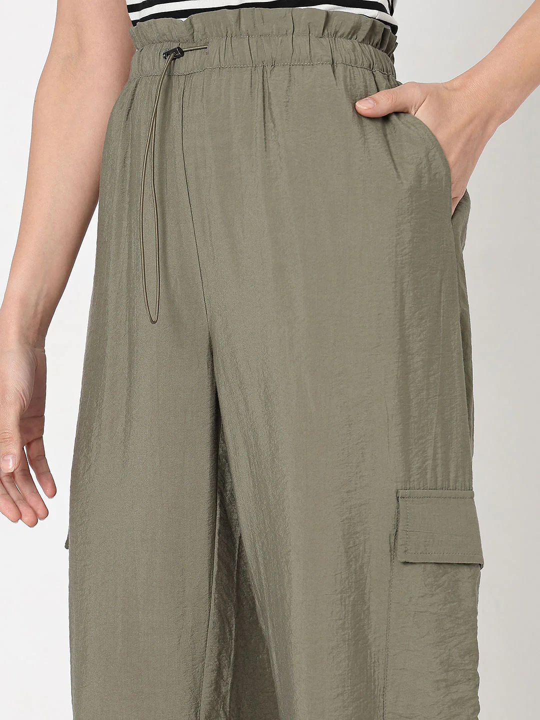 Green High Rise Cargo Pants - Image 5
