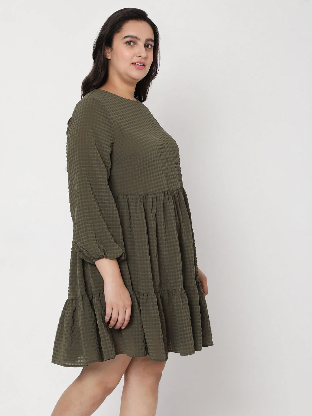 Curve Green Textured Tiered Dress - Image 3
