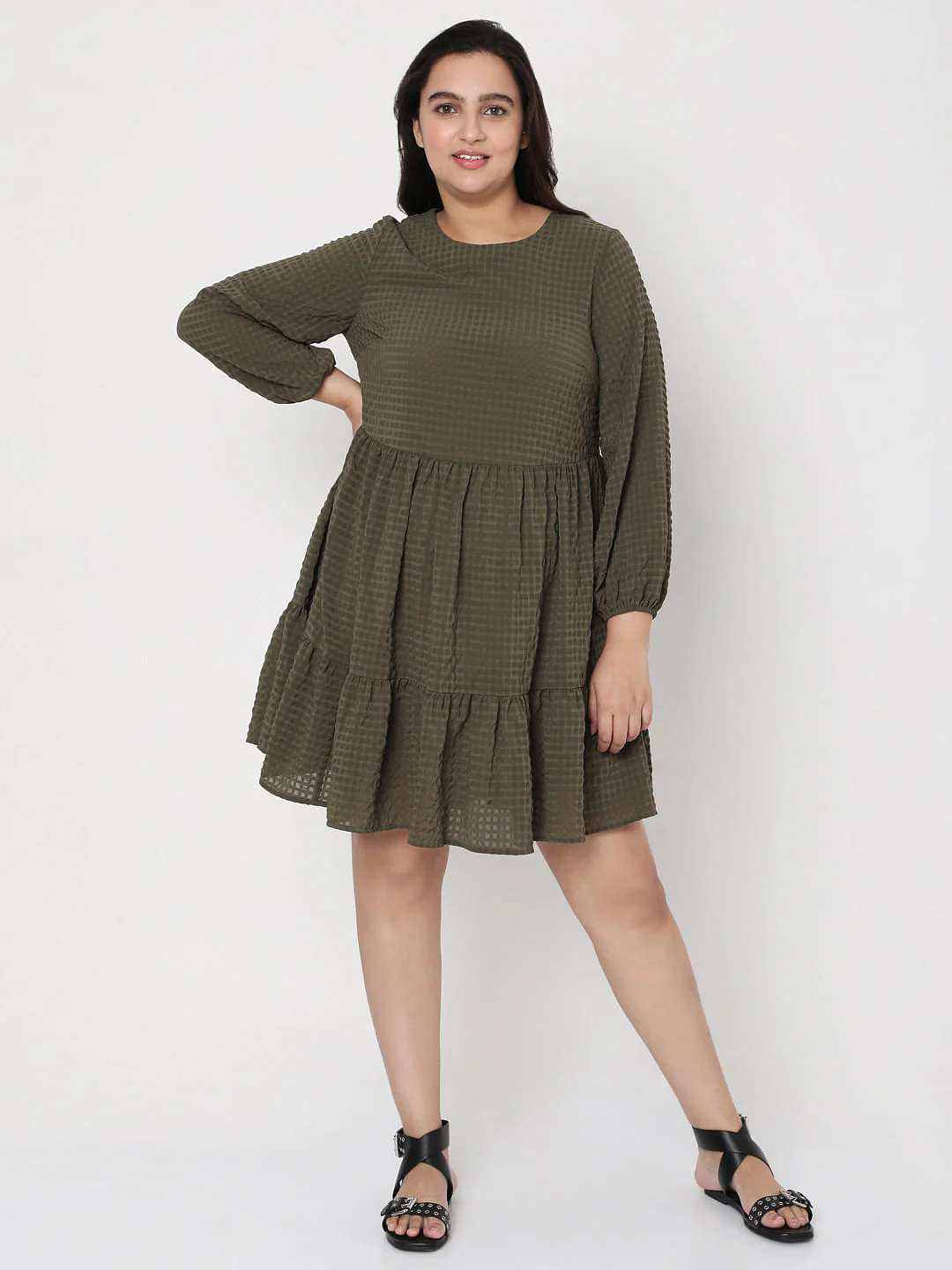 Curve Green Textured Tiered Dress - Image 5