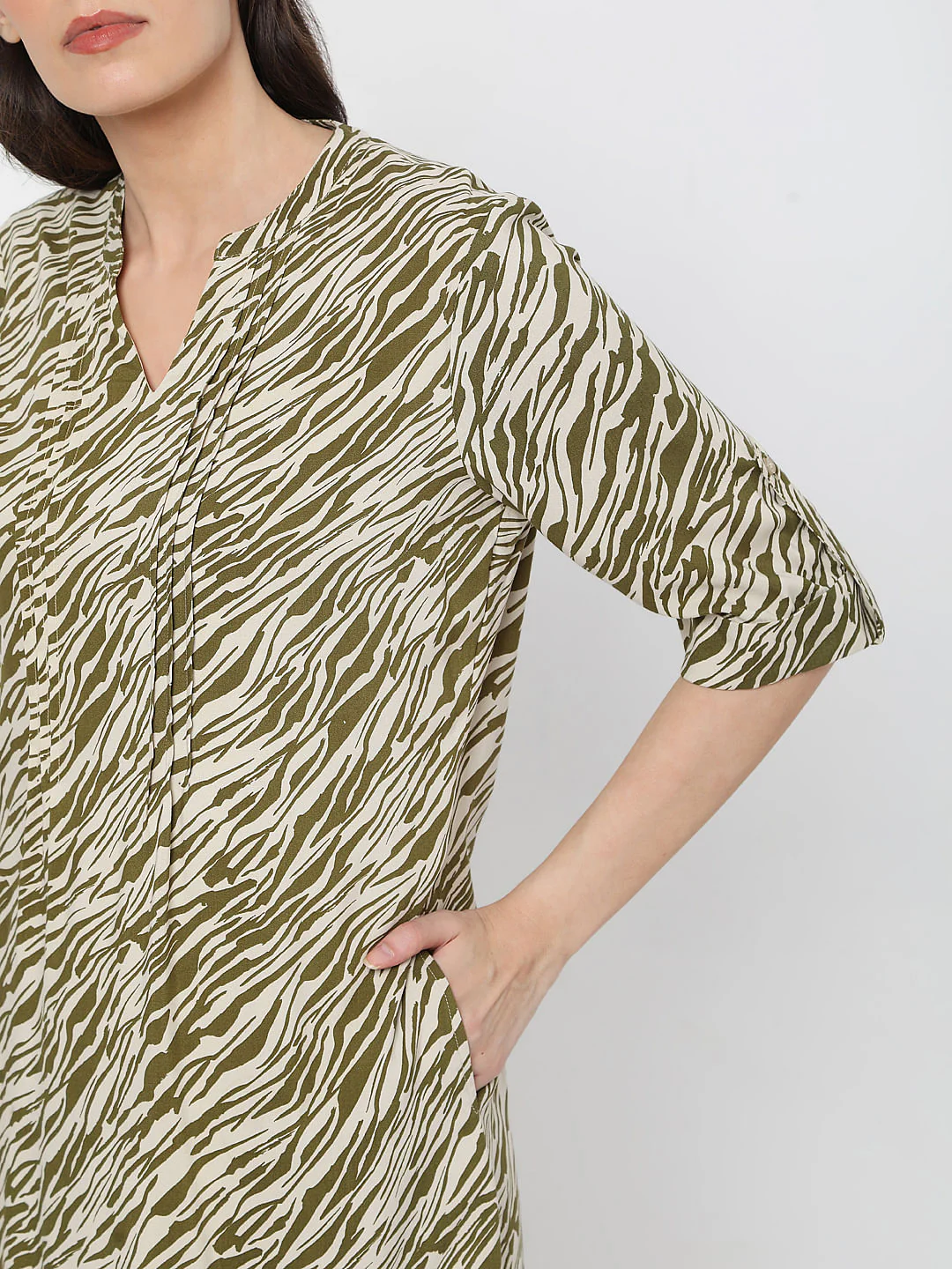 Green Abstract Print Shift Dress - Image 6