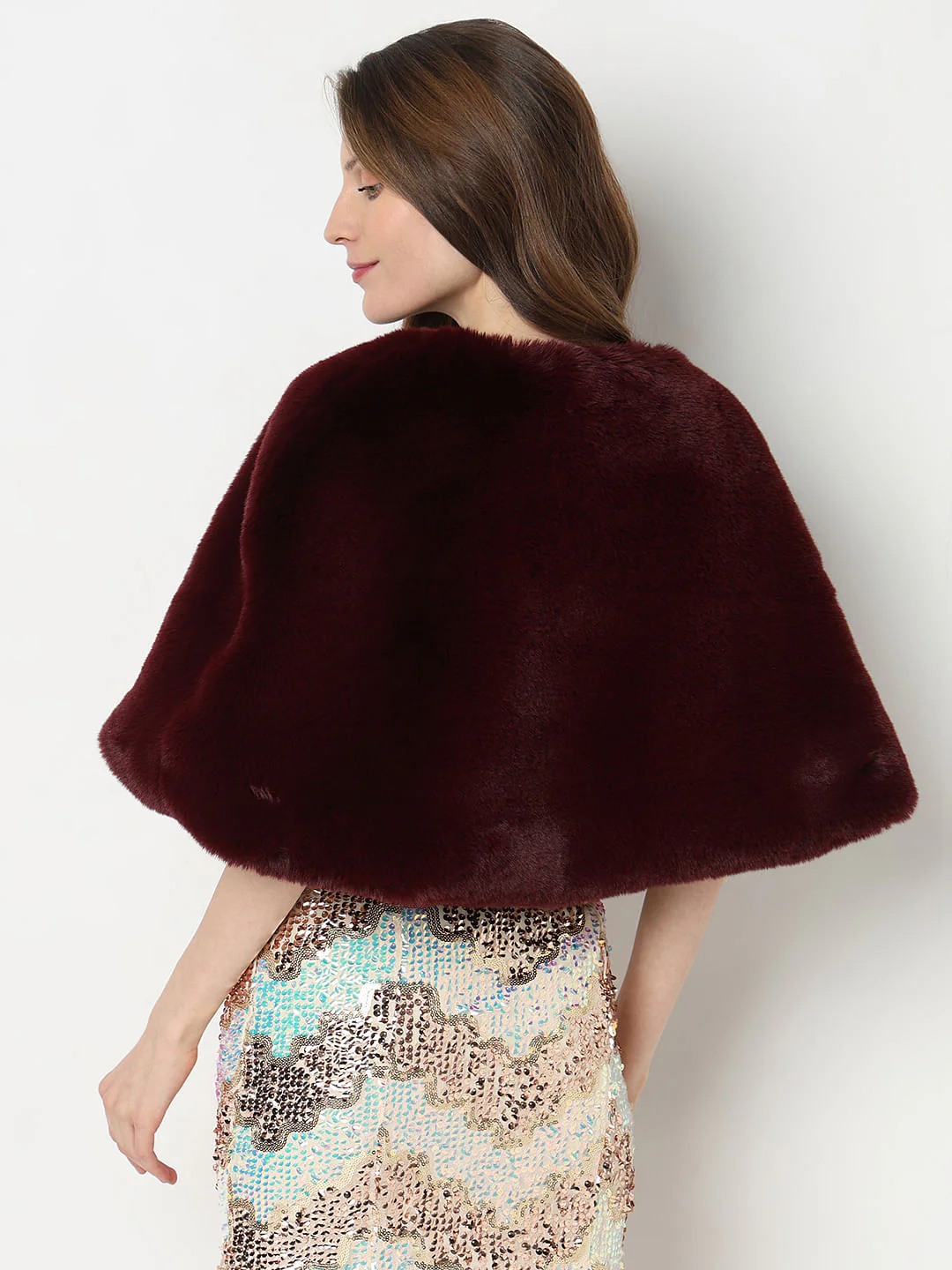 Wine Faux Fur Cropped Cape - Image 4
