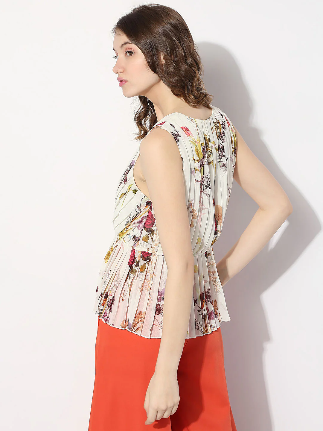 Beige Floral Pleated Top - Image 4