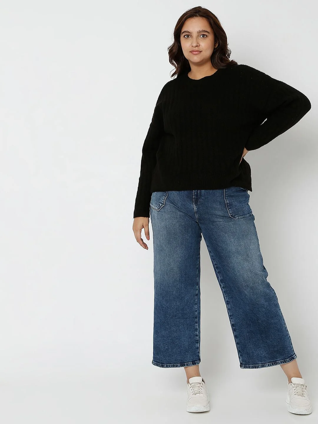 Curve Black Pullover - Image 5
