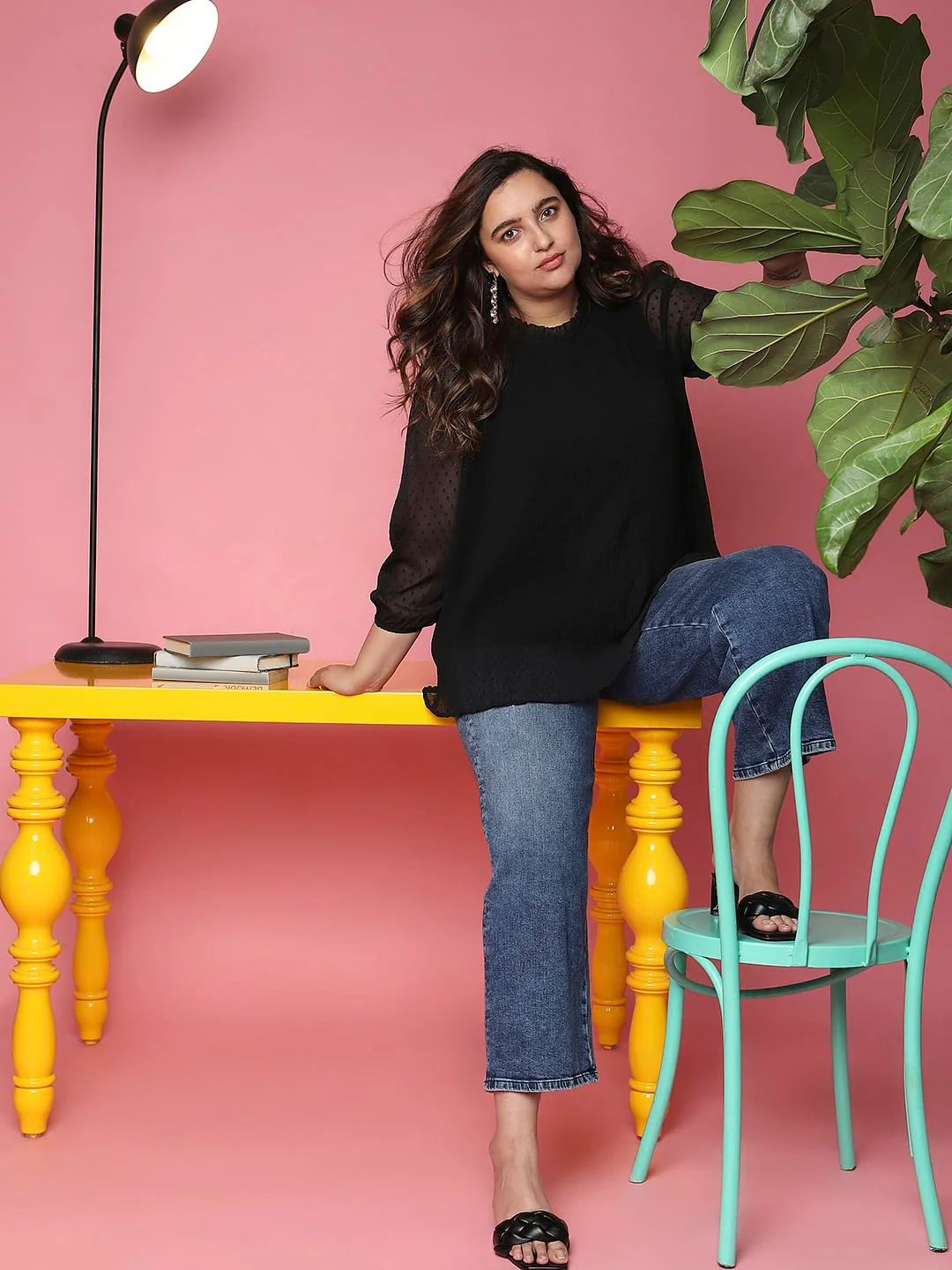 Curve Black Ruffle Detail Top