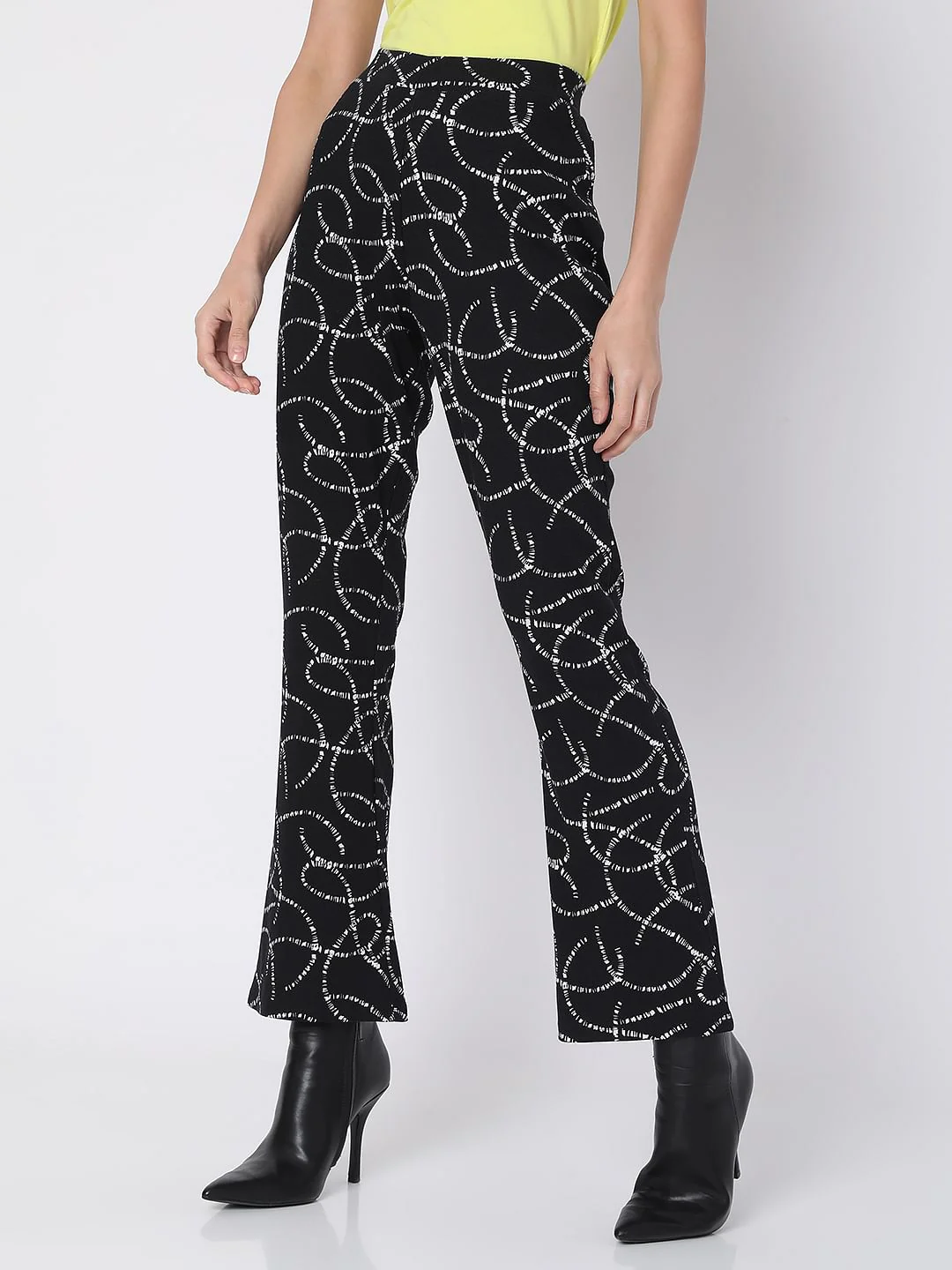 Black High Rise Printed Co-Ord Pants - Image 3
