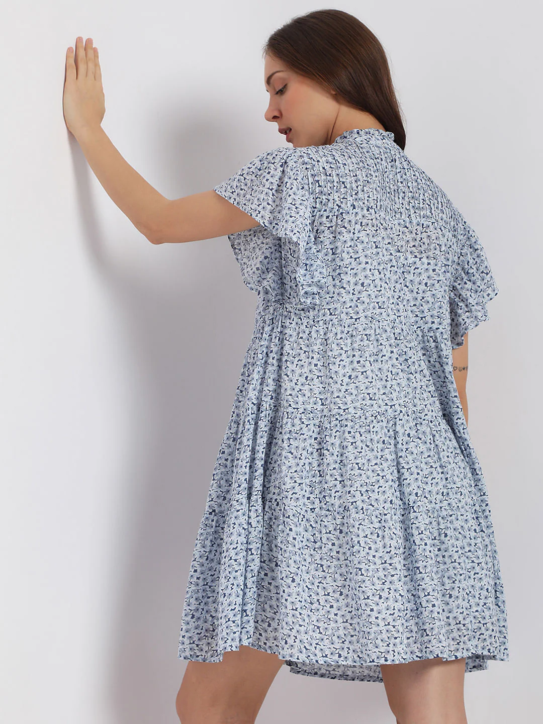White Floral Shift Dress - Image 4