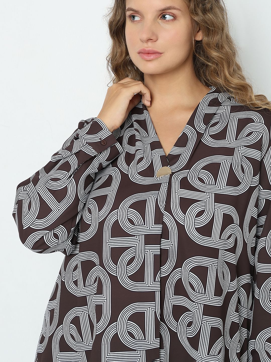 Curve Brown Abstract Print Top - Image 6