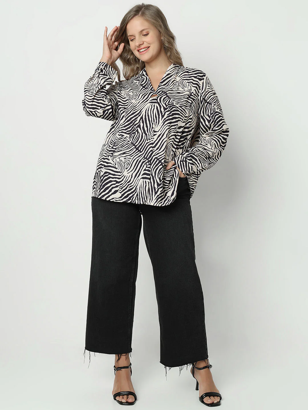 Curve Beige Printed Full Sleeves Top - Image 5