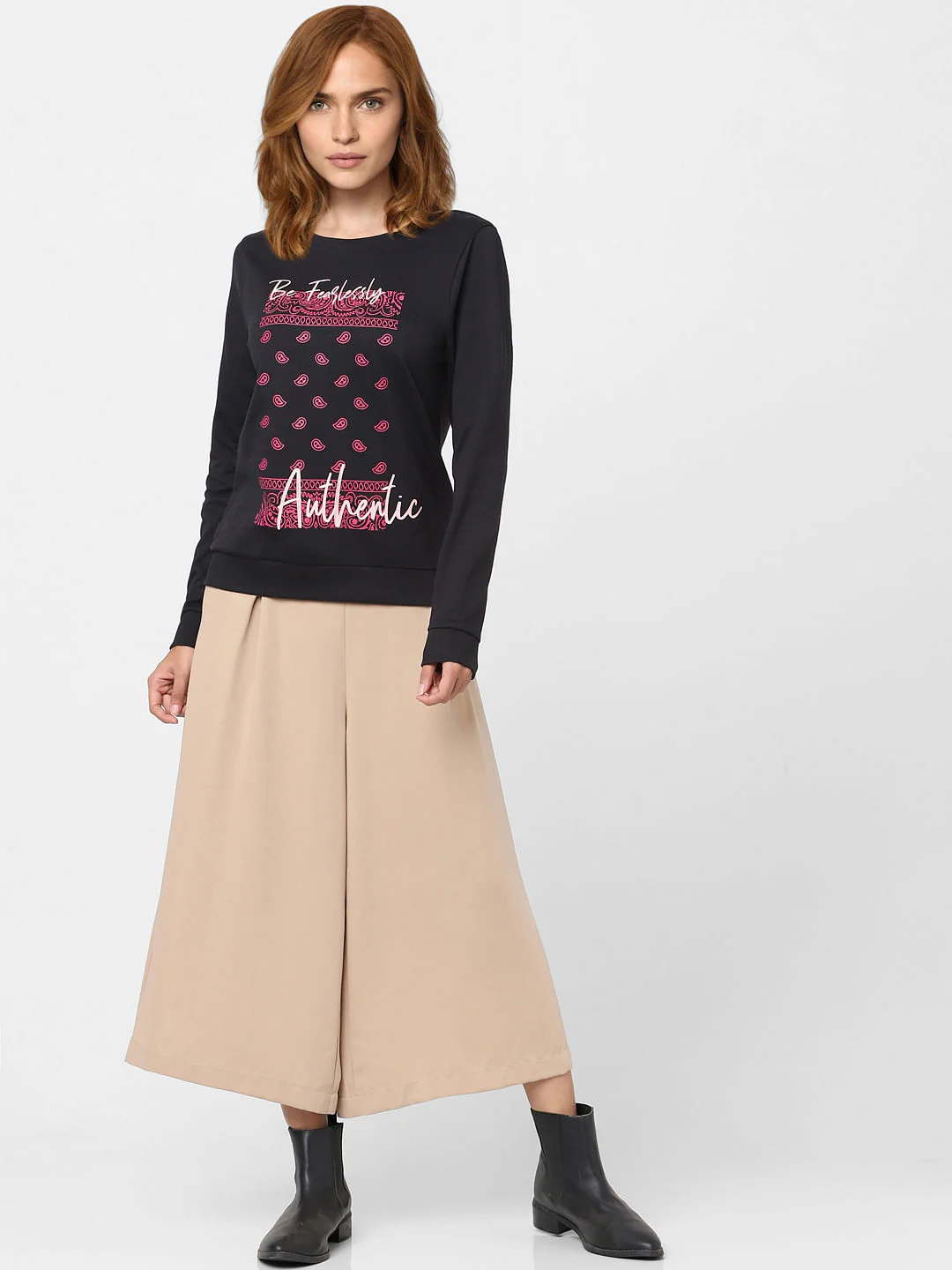 Black Graphic Print Sweatshirt - Image 4
