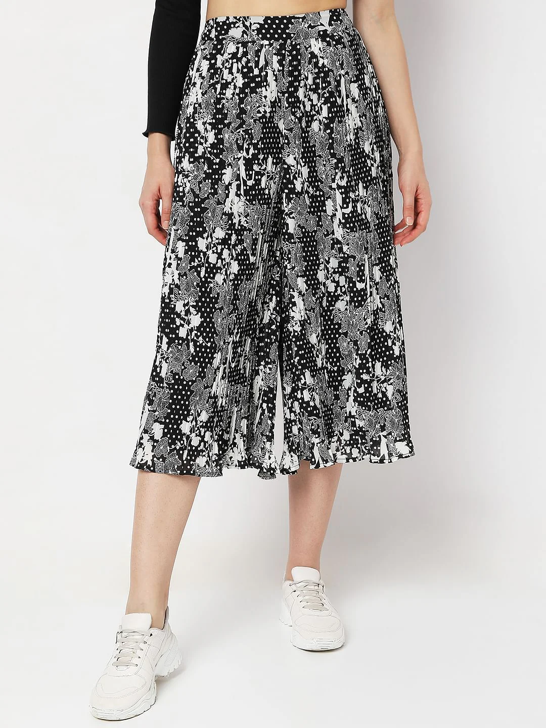 Black High Rise Floral Flared Pants - Image 2