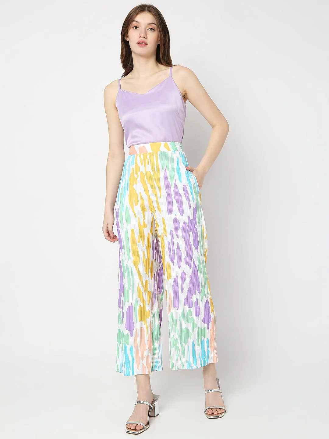 White Colourblocked Plisse Pants - Image 6