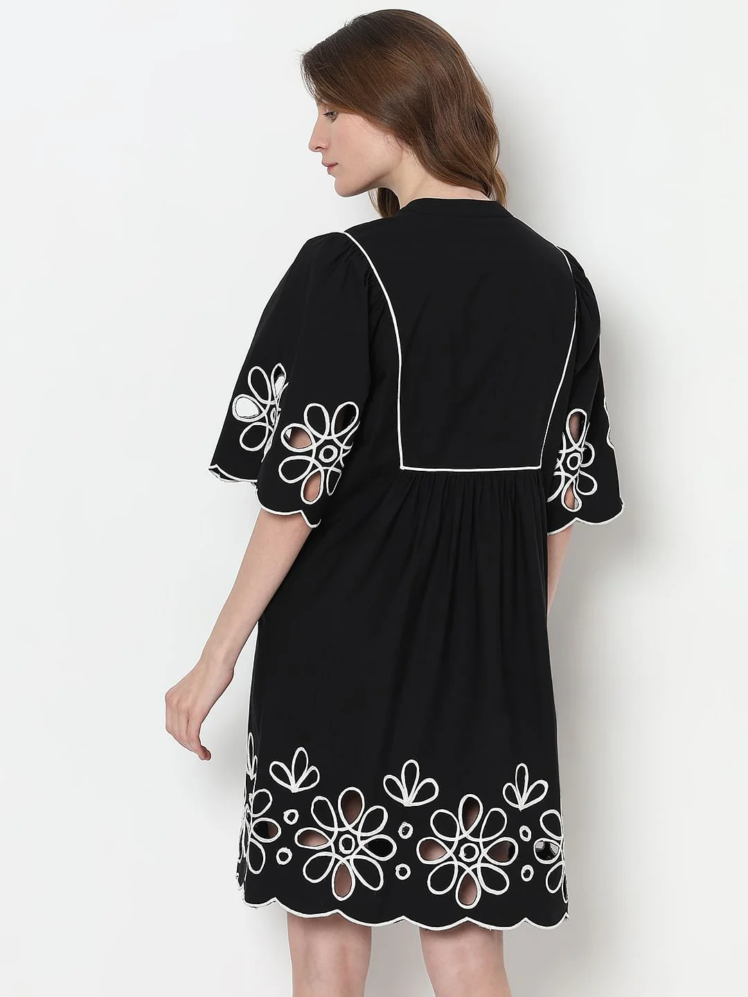 Black Floral Embroidered Shift Dress - Image 4