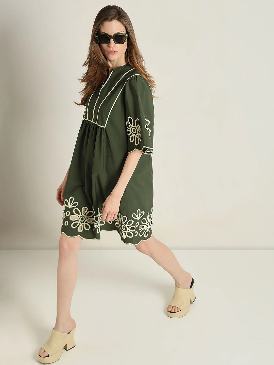 Green Contrast Piping Dress