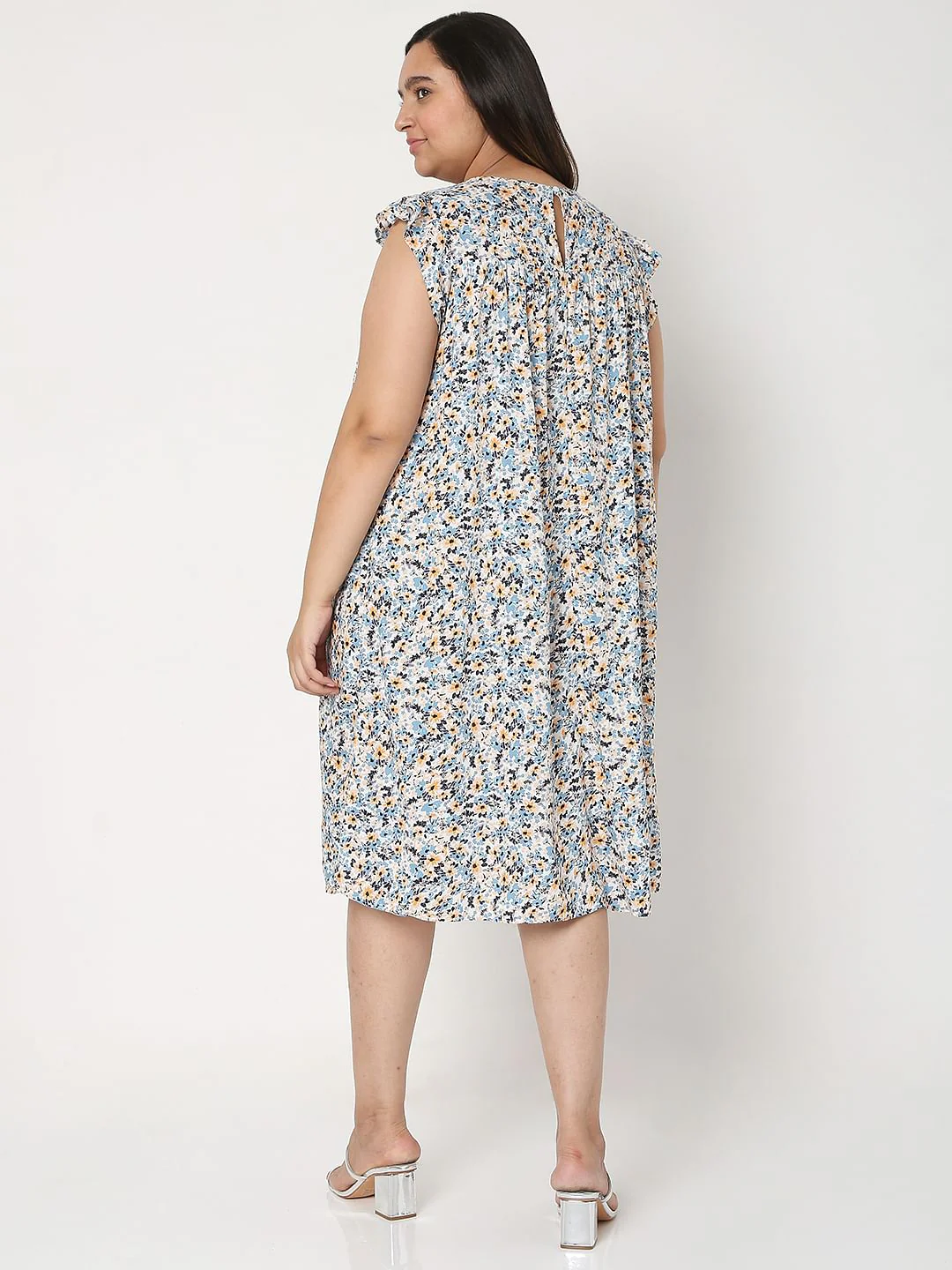 Curve Blue Floral Shift Dress - Image 4