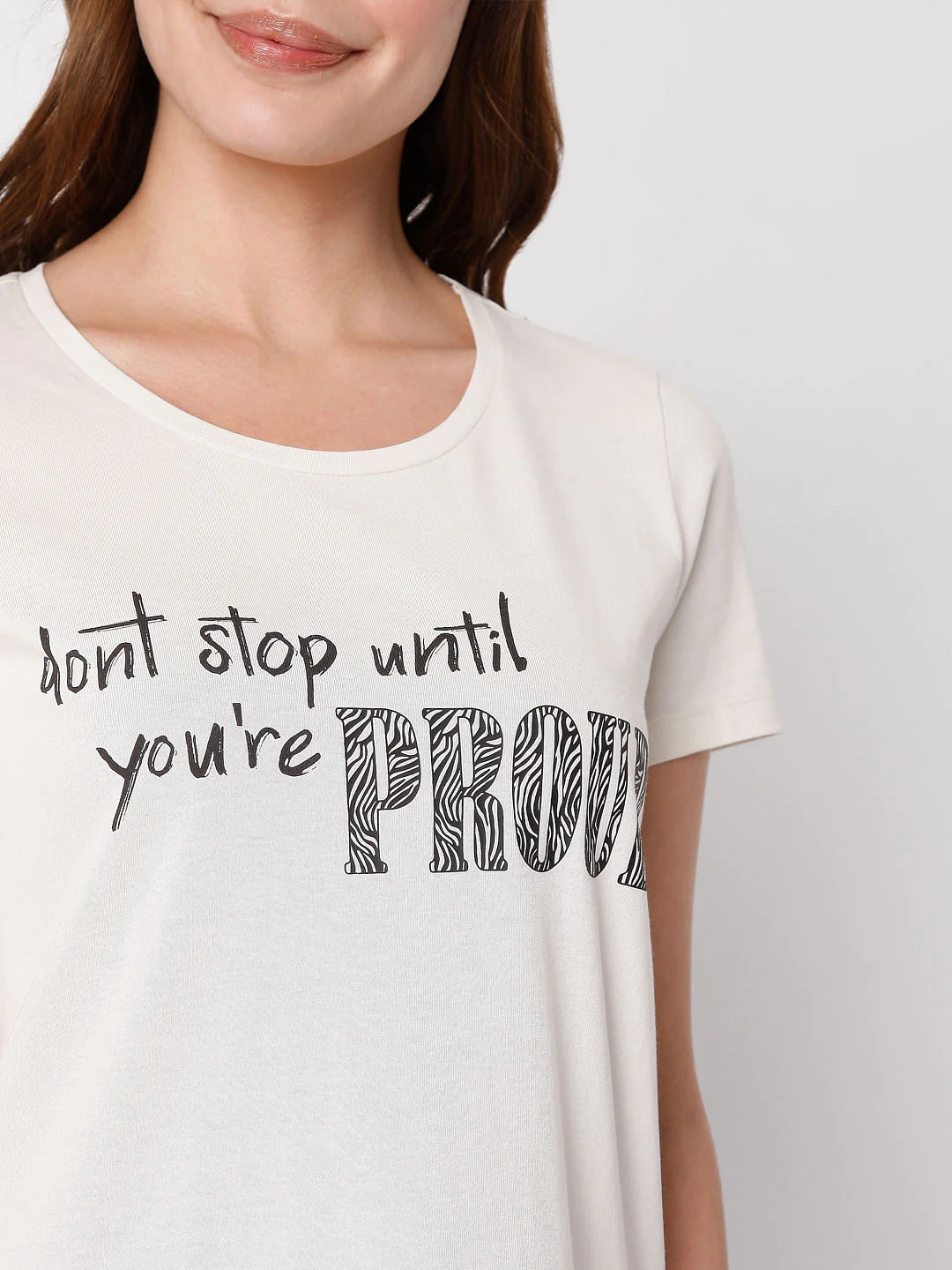 Beige Slogan Print T-Shirt - Image 6