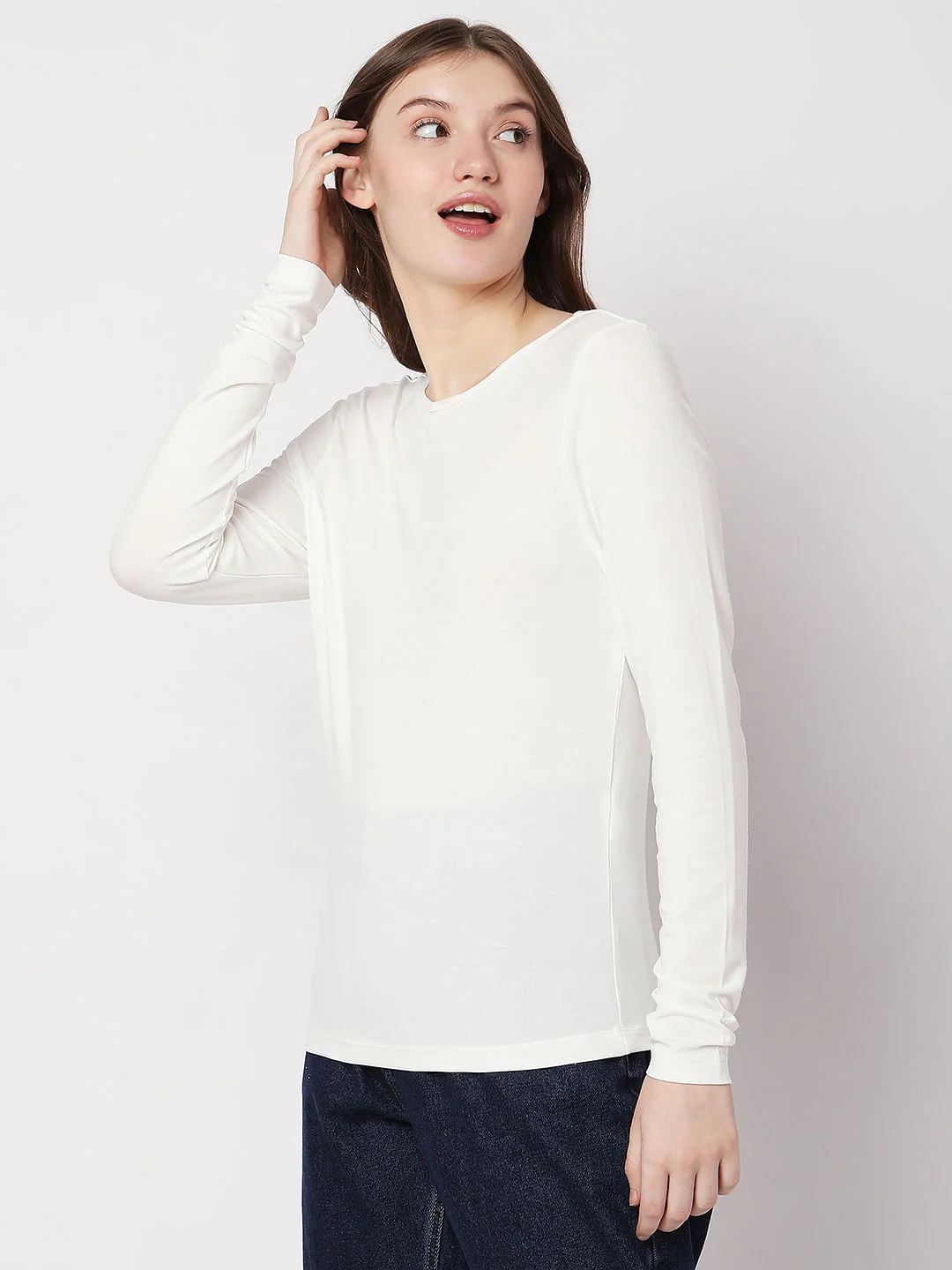 White O-Neck Top - Image 3