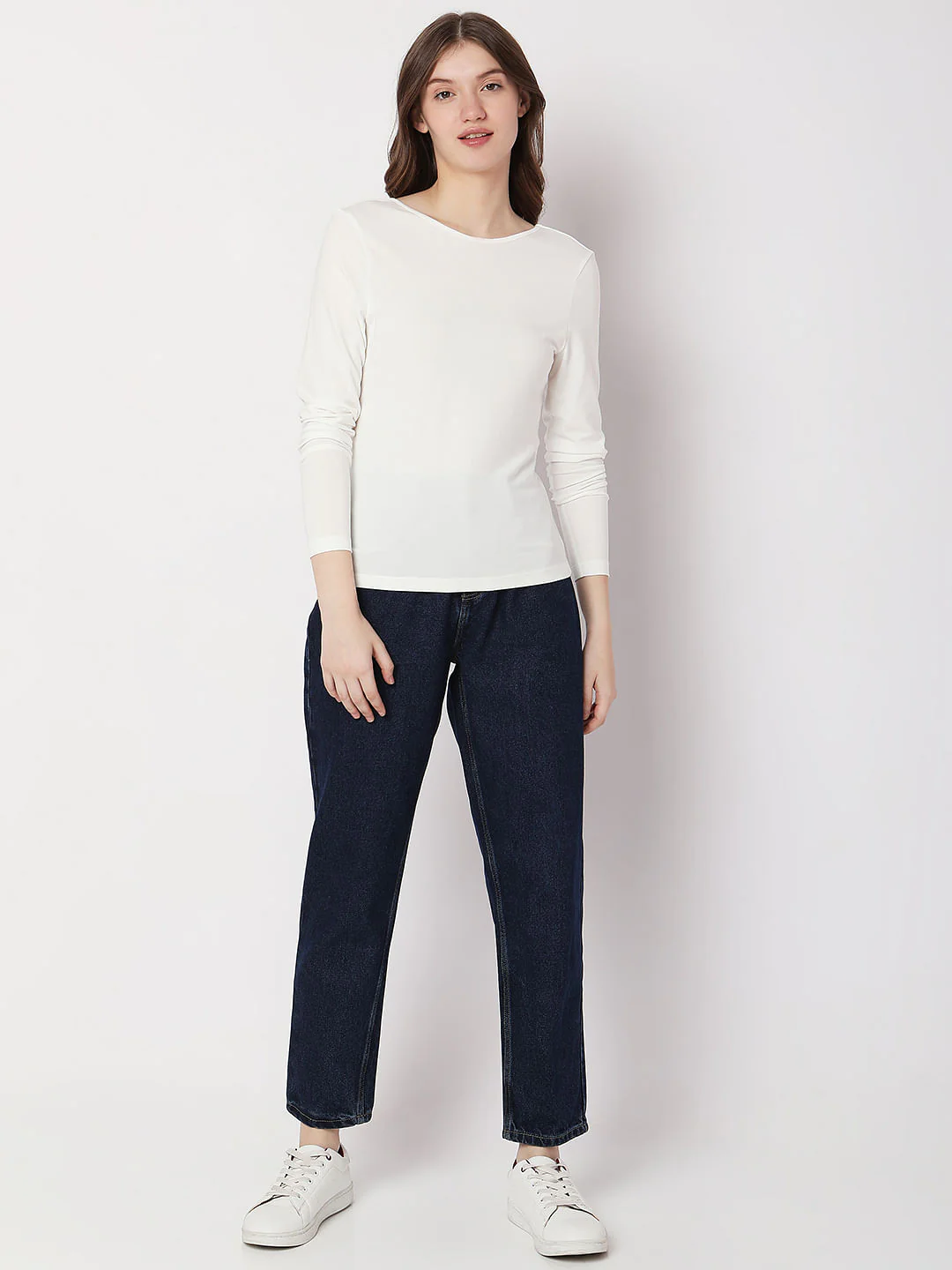 White O-Neck Top - Image 5