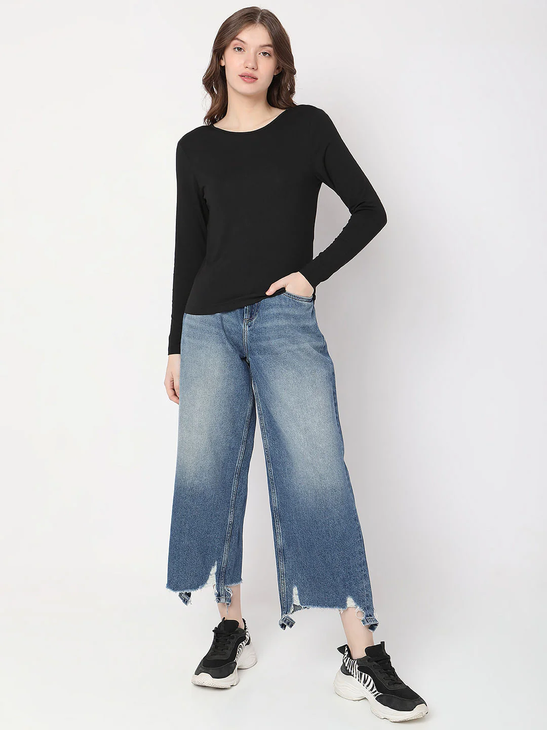 Black Full Sleeves T-Shirt - Image 5