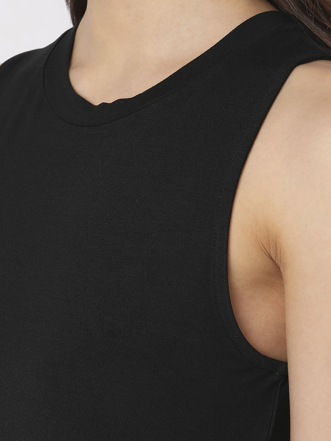 Black O-Neck Tank Top - Image 8
