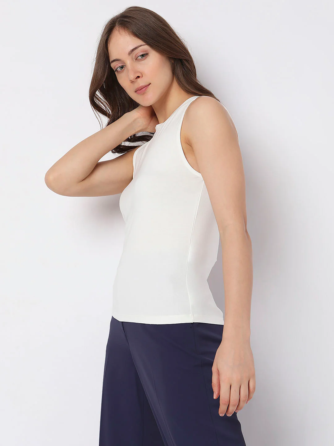 White O-Neck Tank Top - Image 3