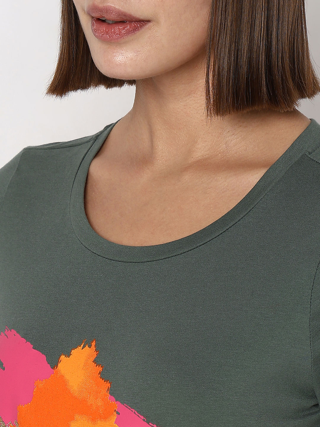 Green Graphic Print T-Shirt - Image 8