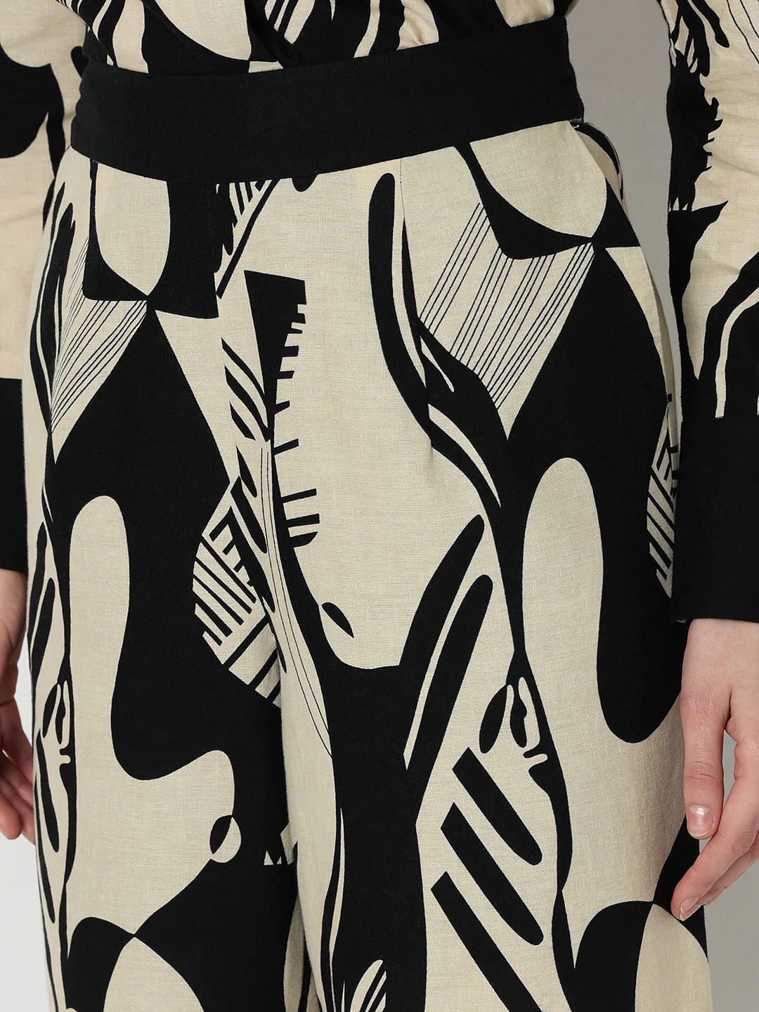 Black Printed Co-Ord Set Pants - Image 8