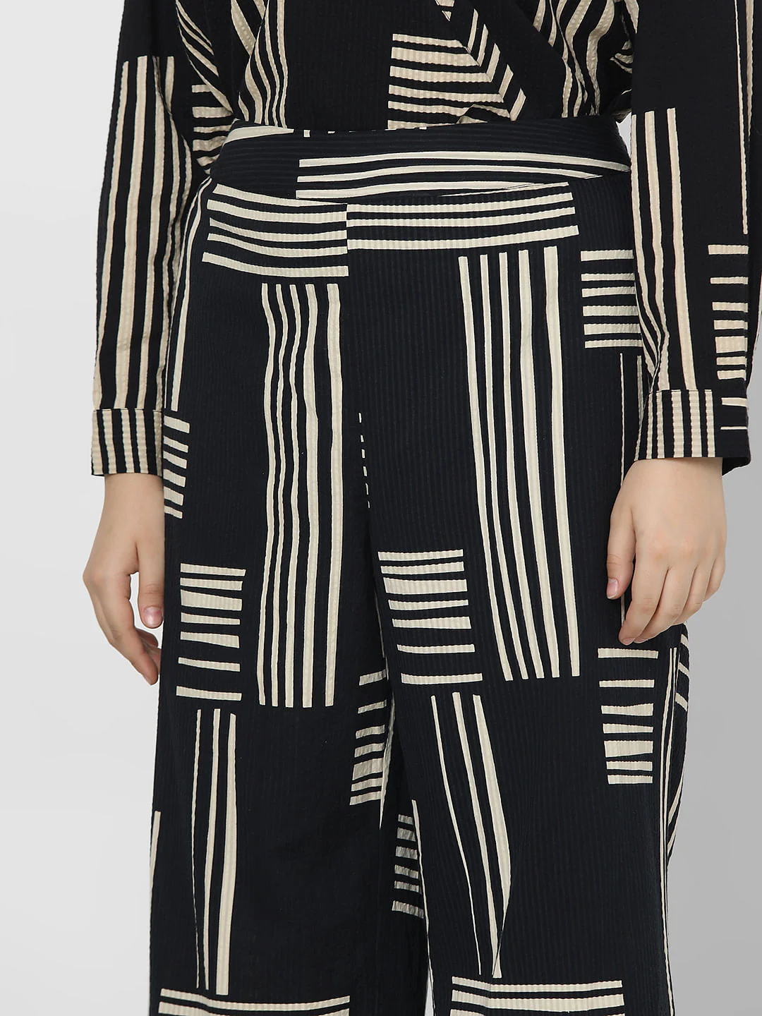 Curve Black Printed Co-Ord Set Pants - Image 6