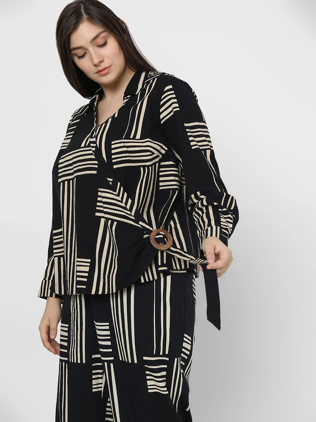 Curve Black Printed Co-Ord Set Shirt - Image 8
