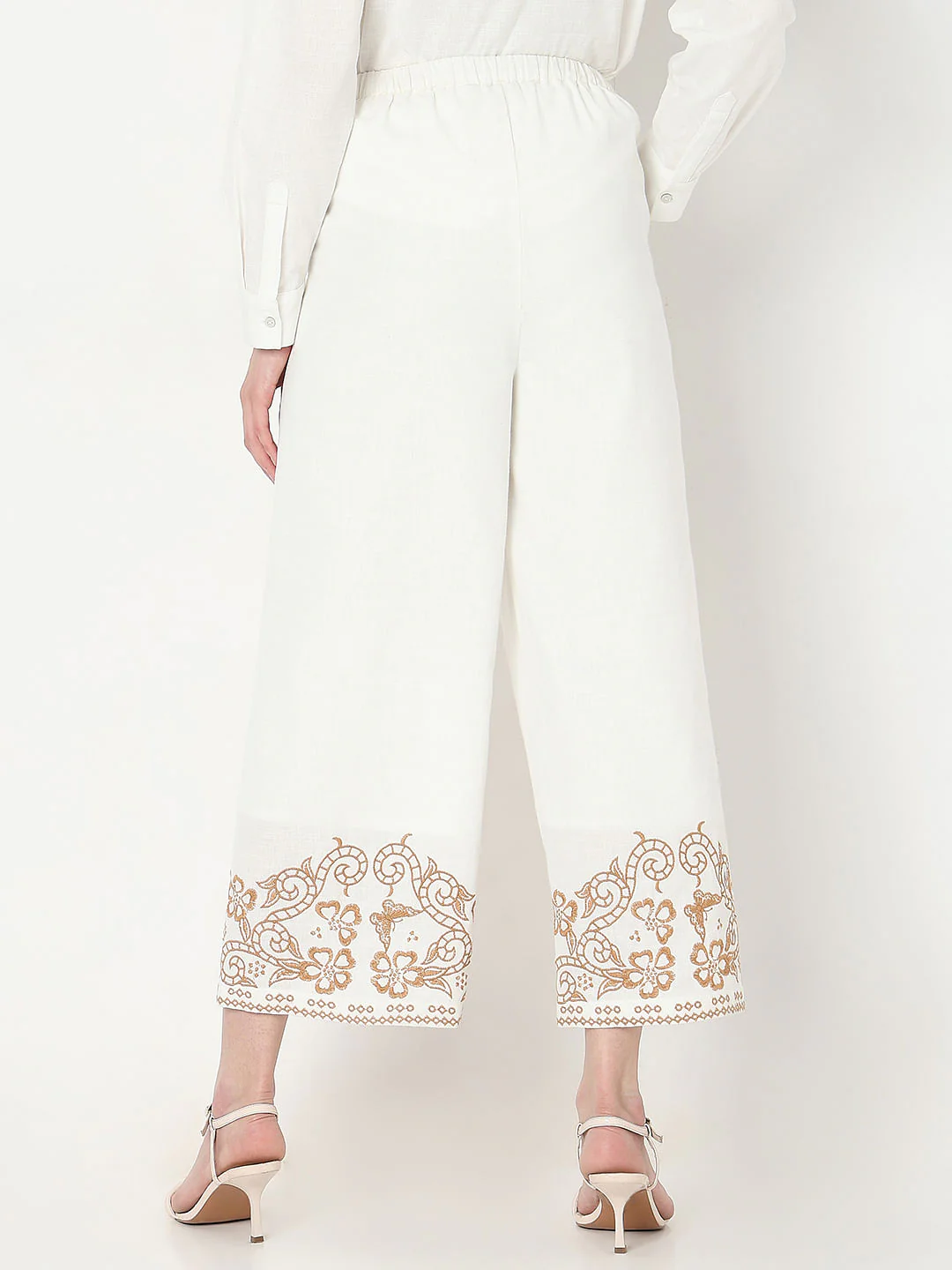 White Embroidered Co-Ord Set Pants - Image 4