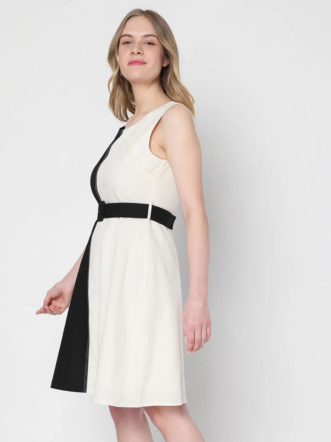 White Colourblocked Fit & Flare Dress - Image 3