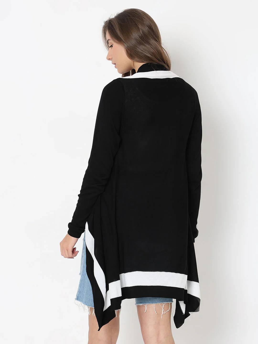 Monochrome Long Shrug - Image 4