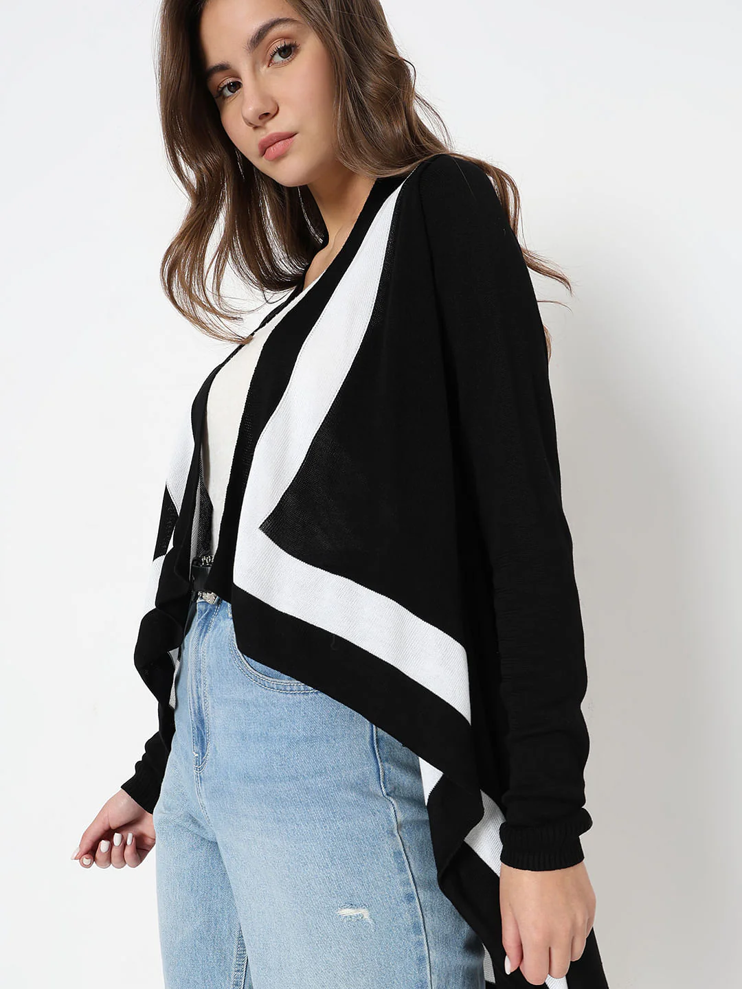 Monochrome Long Shrug - Image 6