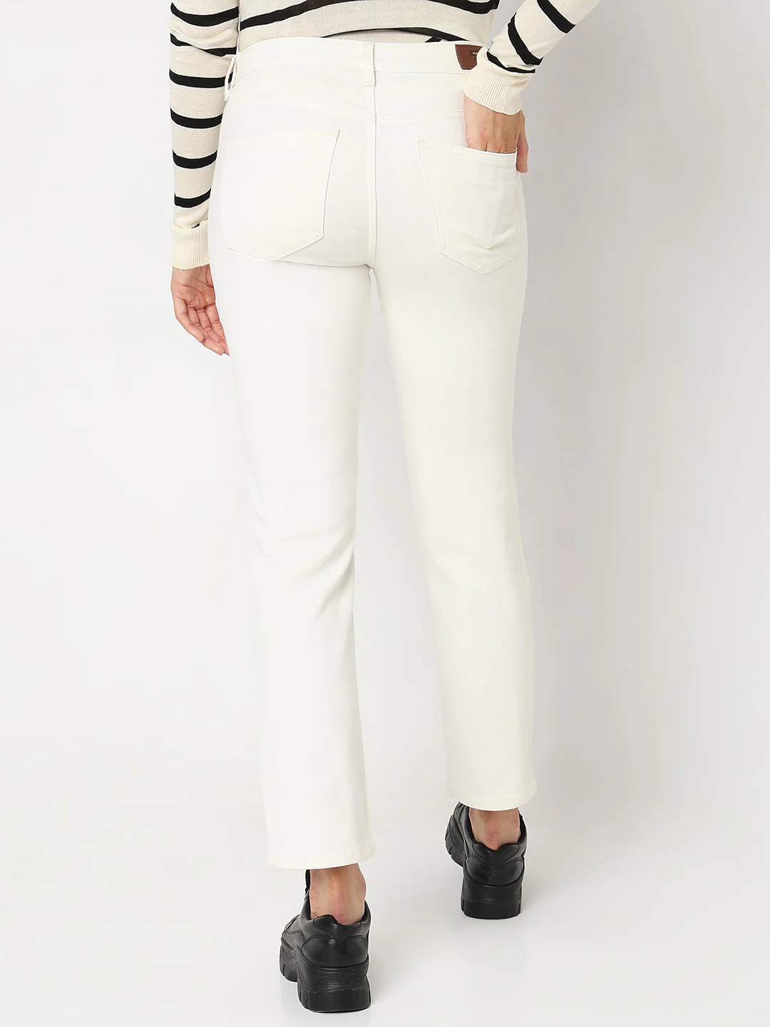 White Mid Rise Wendy Skinny Fit Jeans - Image 4