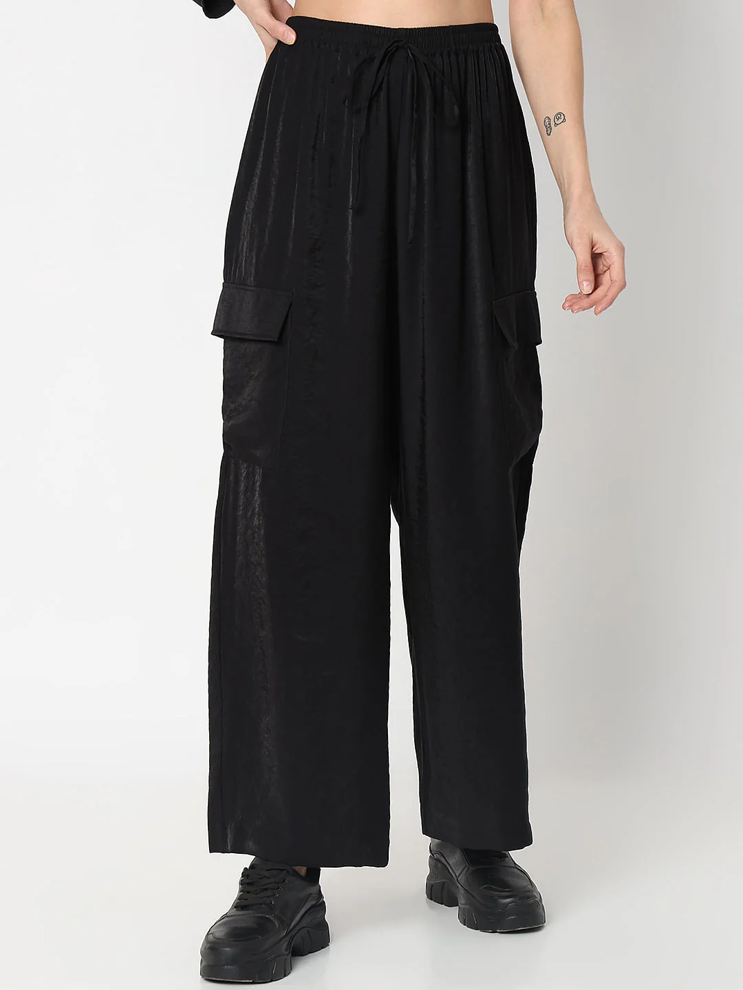 Black High Rise Loose Fit Pants - Image 2
