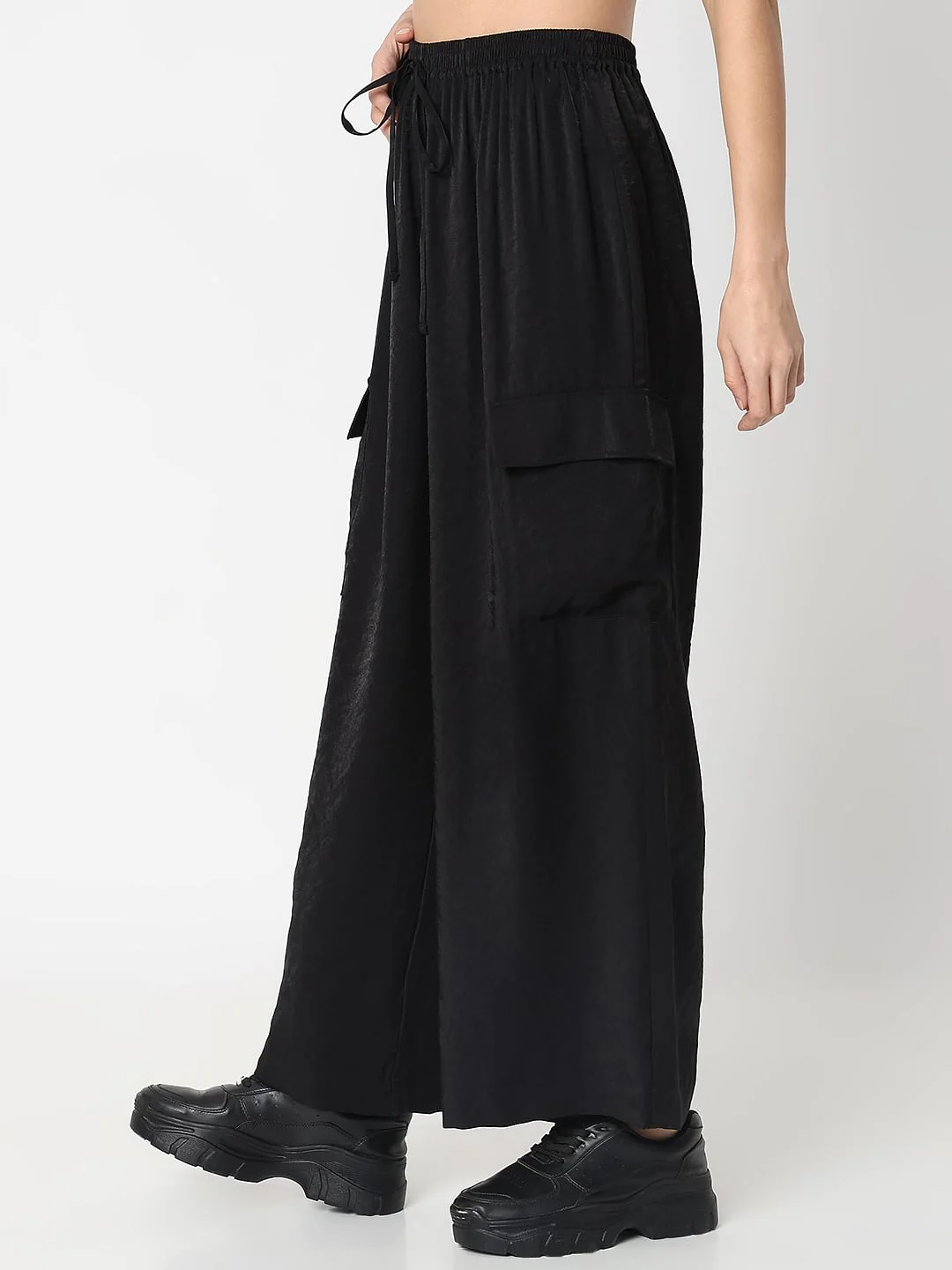 Black High Rise Loose Fit Pants - Image 3