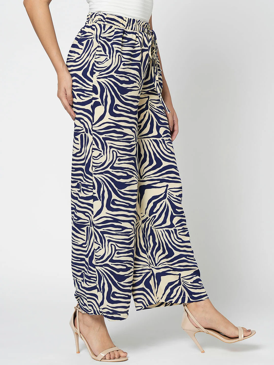 I.Scenery By Vero Moda Off-White High Rise Printed Pants - Image 3