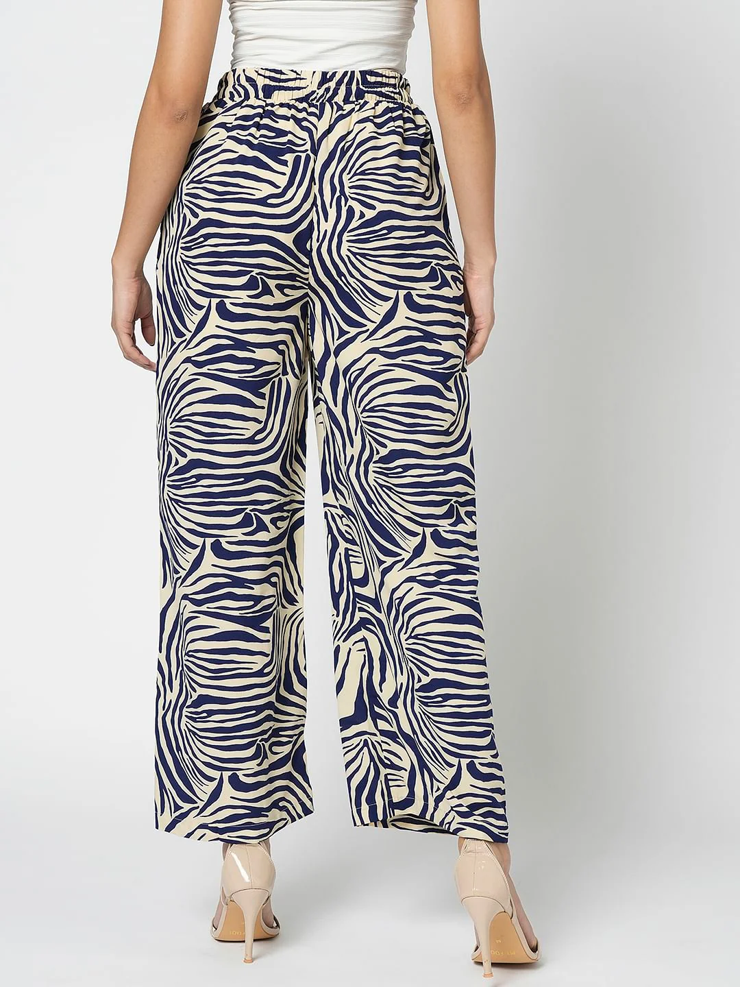 I.Scenery By Vero Moda Off-White High Rise Printed Pants - Image 4
