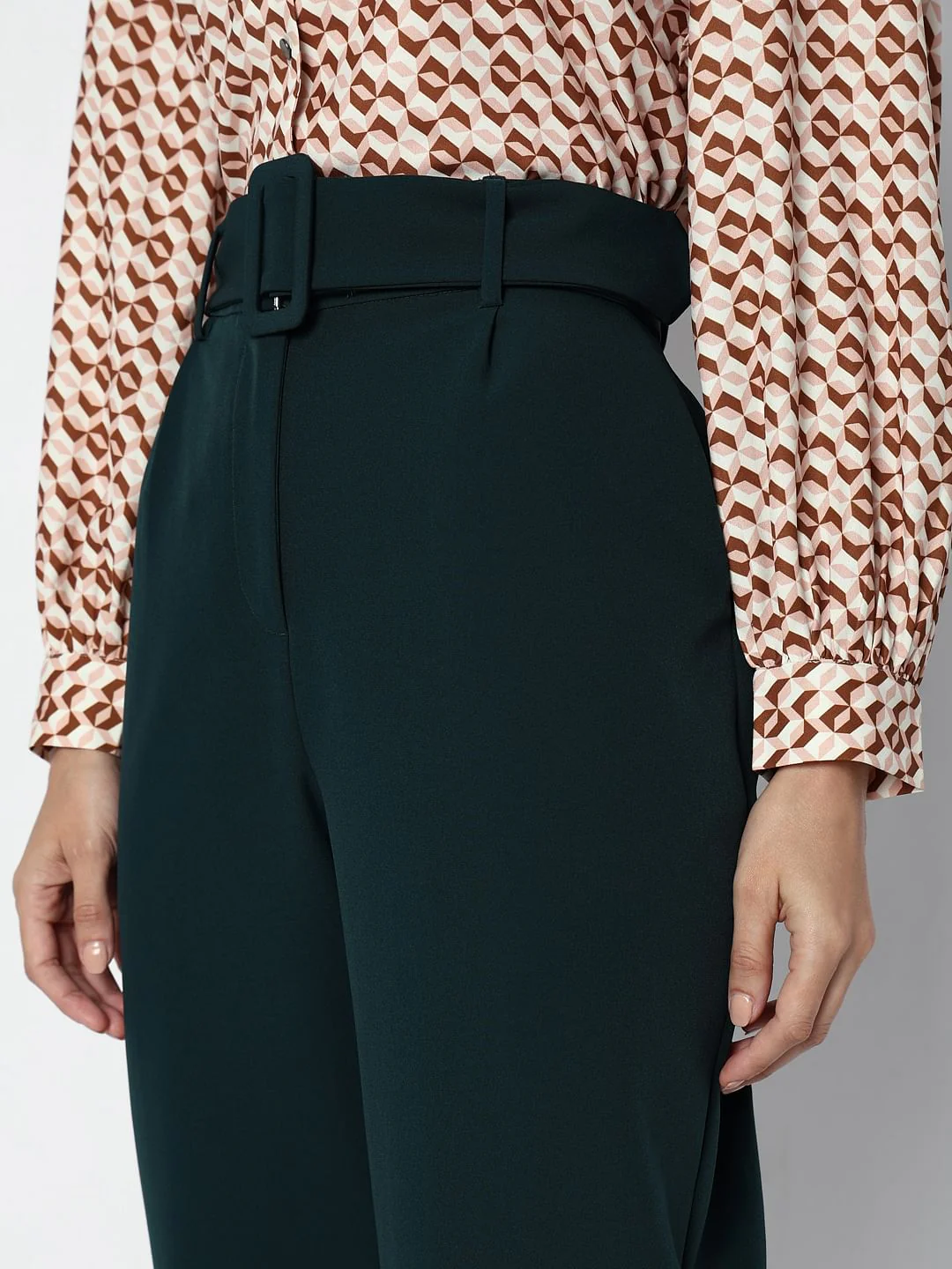 Green High Rise Straight Fit Pants - Image 8