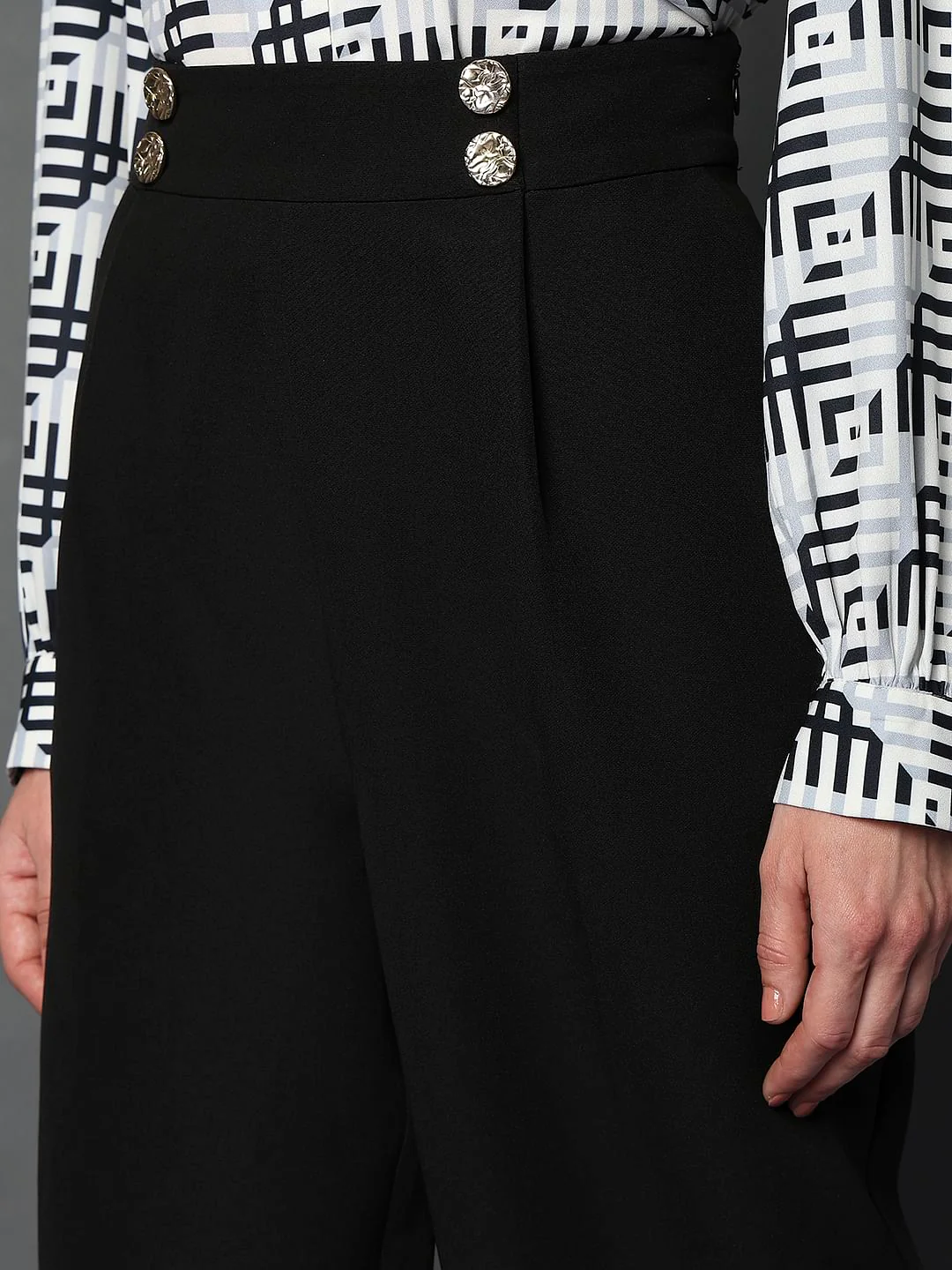 Black High Rise Straight Fit Pants - Image 8
