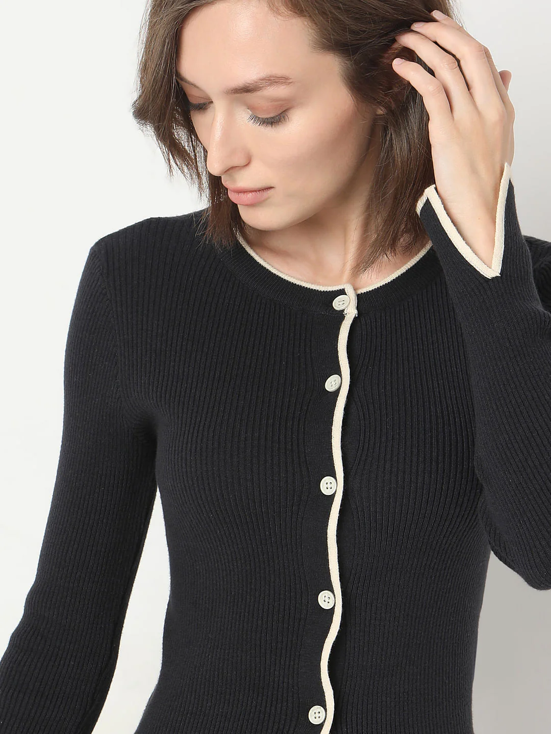 Black O-Neck Buttoned Cardigan - Image 6