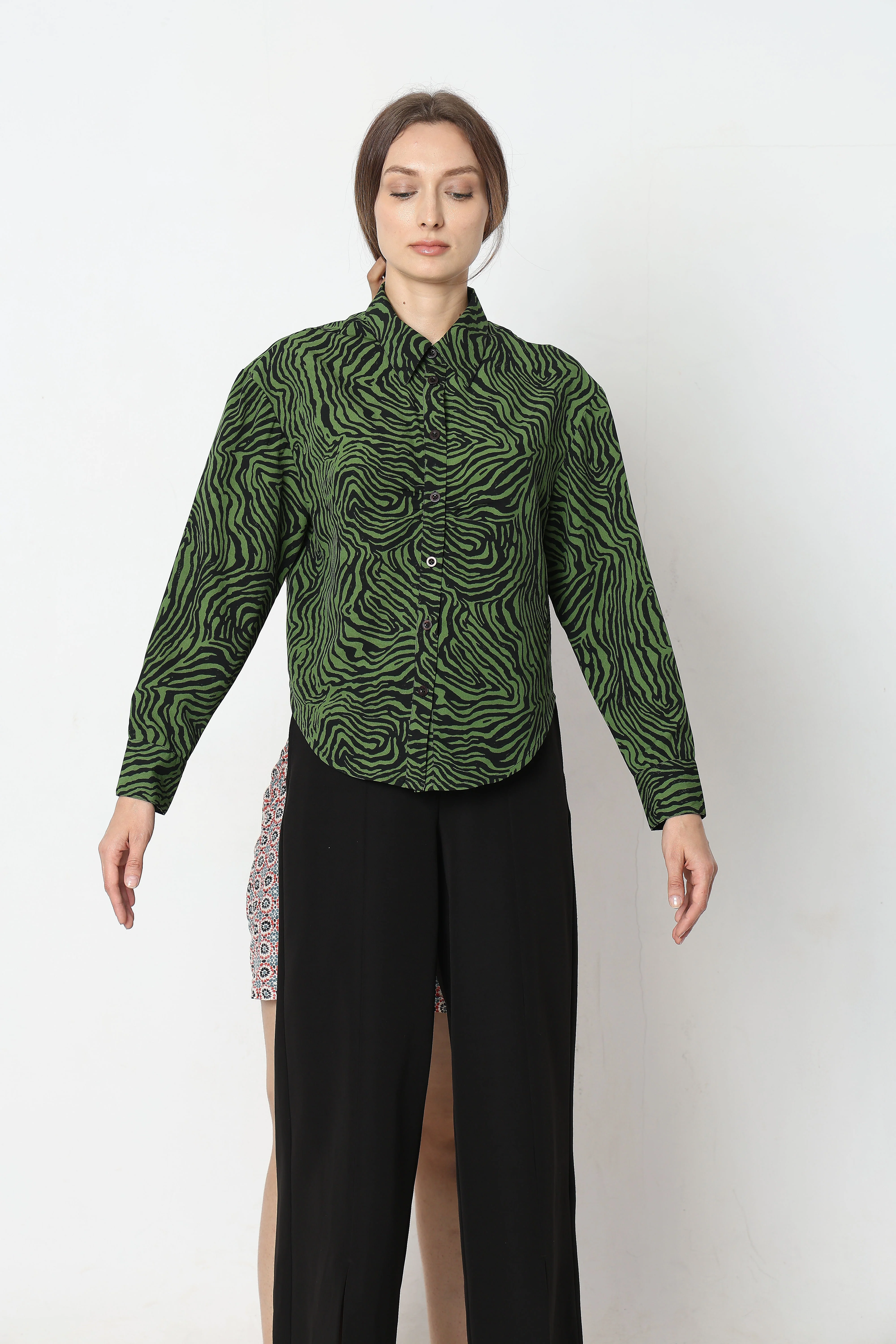 Green Printed Shirt - Image 7