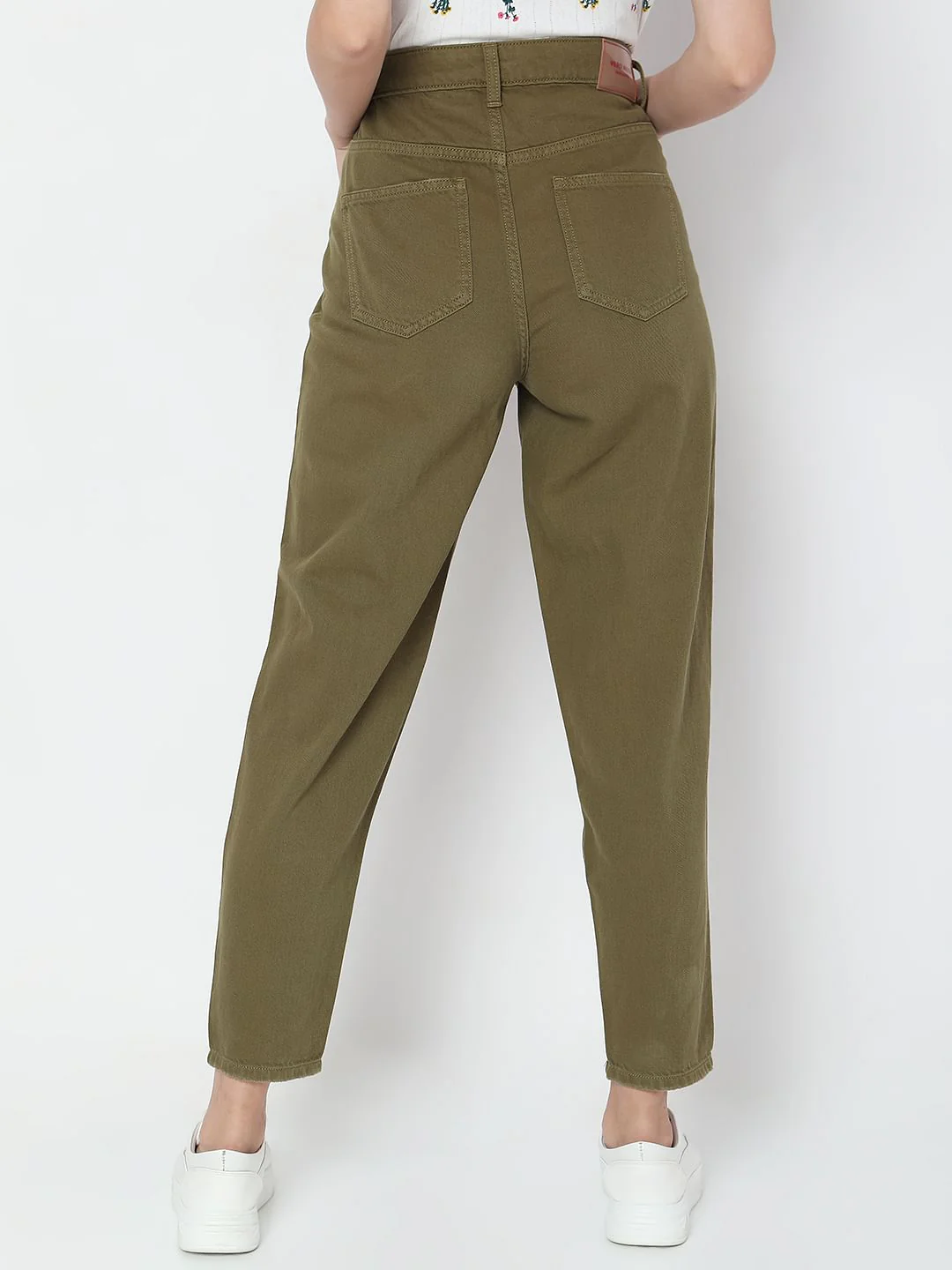 Green High Rise Distressed Straight Fit Jeans - Image 4