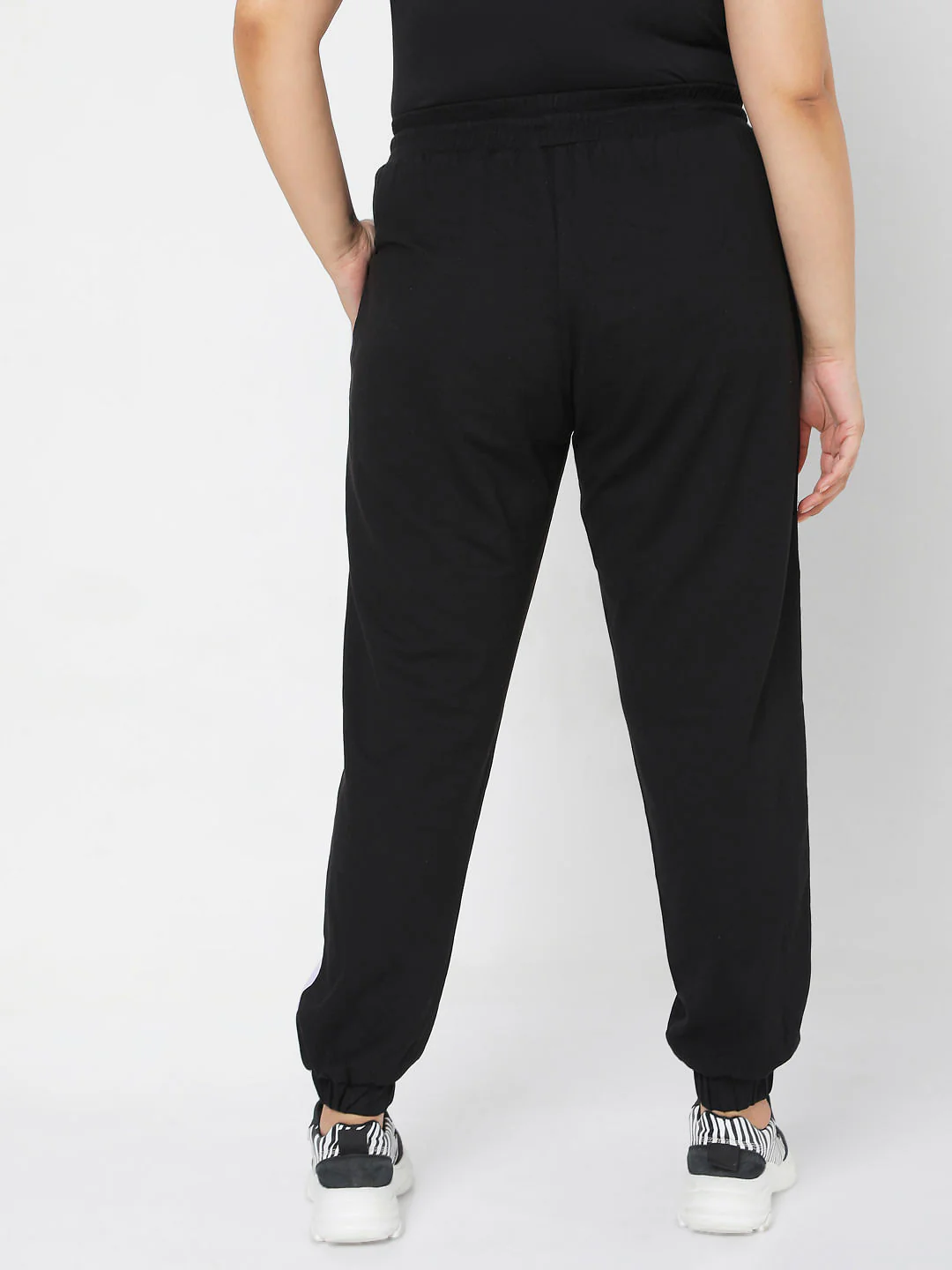 Curve Black Colourblocked Jogger Sweatpants - Image 4
