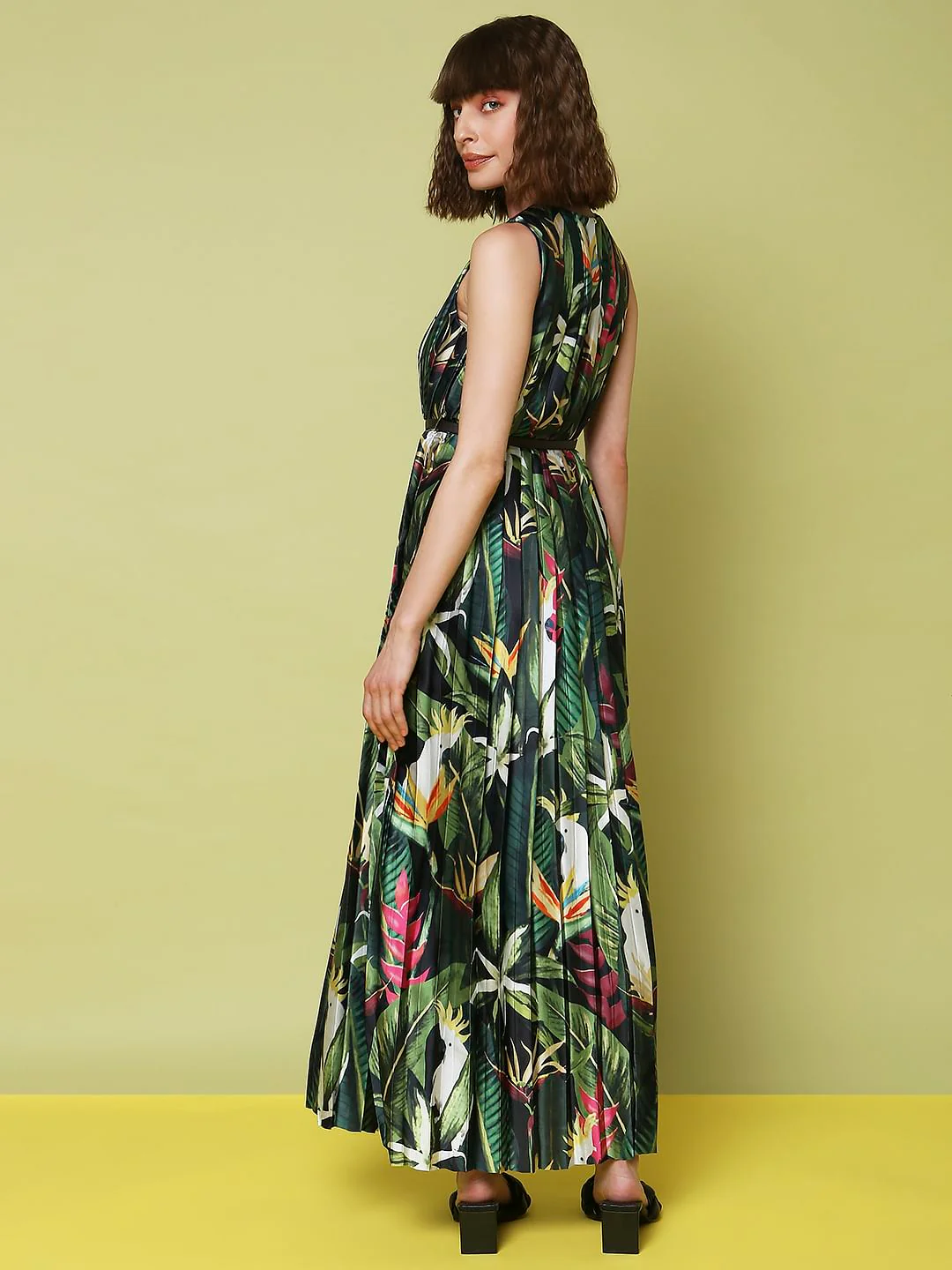 Marquee Green Tropical Print Maxi Dress - Image 4